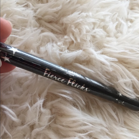 Glam Metals Palette, Benefit, & Smashbox Bundle - Picture 8 of 8